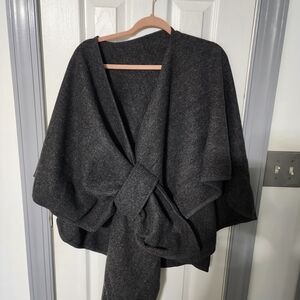 Elegant Gray Women's Sweater